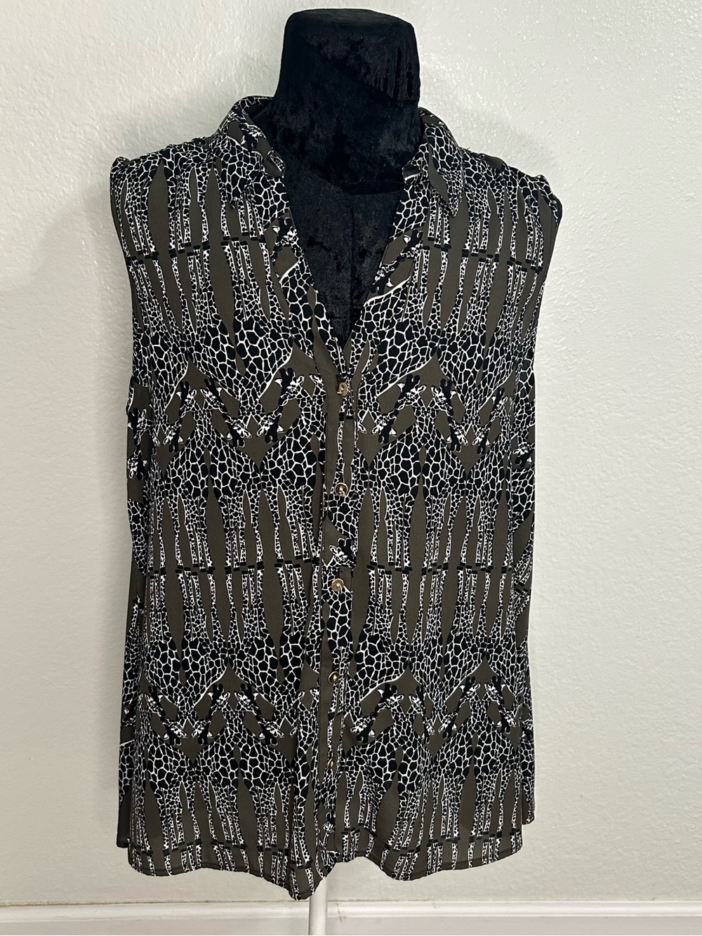 Alfani Giraffe Print Blouse Size 14